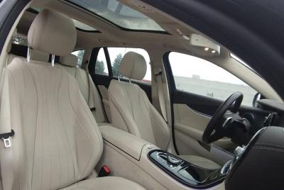 Marbella al aeropuerto de Málaga (AGP) - Traslado privado en coch