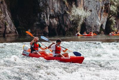Kayak guiado en el río Nalón Oviedo Kayak guiado en el río Nalón Oviedo