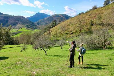 Ruta rural histórica y almuerzo en una sidreria ecológica  Ruta rural histórica y almuerzo en una sidreria ecológica