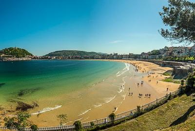 City tour, bike ride City tour, bike ride