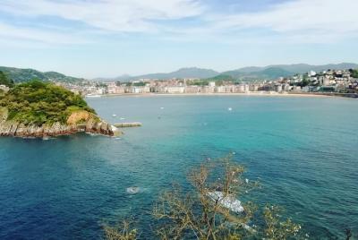 Tour de la ciudad, en bicicleta eléctrica  Tour de la ciudad, en bicicleta eléctrica