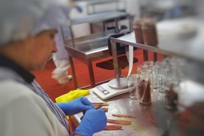 Santoña: fábrica de anchoas y paseo en barco Santoña: fábrica de anchoas y paseo en barco