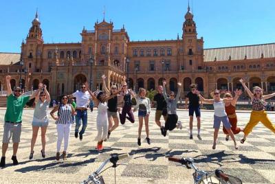 Recorrido en bicicleta por lo más destacado de Sevilla (inglés) Recorrido en bicicleta por lo más destacado de Sevilla (inglés)