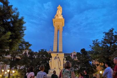 Tour histórico nocturno de Sevilla con historia encantada Tour histórico nocturno de Sevilla con historia encantada