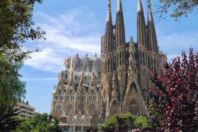 Montserrat, Sagrada Familia & Barcelona - Desde Salou/Tarragona Montserrat, Sagrada Familia & Barcelona - Desde Salou/Tarragona