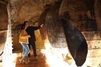 Tour historia y vinos Tour historia y vinos