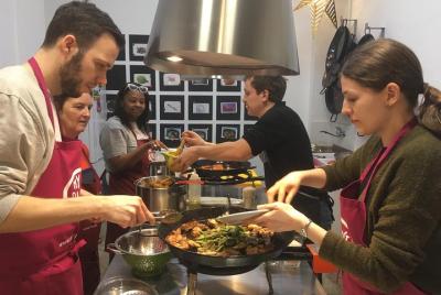 Taller de paella de marisco y visita al mercado de Ruzafa