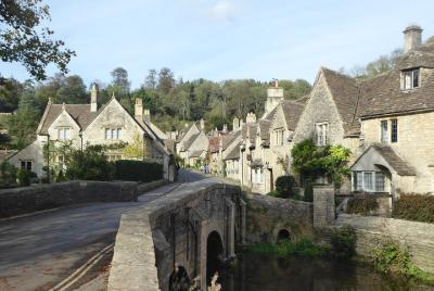 Lacock y Castle Combe - Tour privado por la tarde Lacock y Castle Combe - Tour privado por la tarde