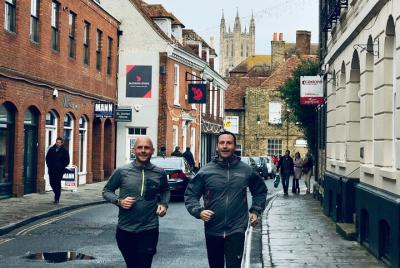 Tour de carrera por la ciudad para grupos pequeños en Canterbury
