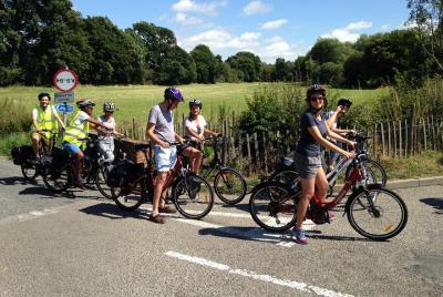 Tour autoguiado en bicicleta eléctrica de Kent Tour autoguiado en bicicleta eléctrica de Kent