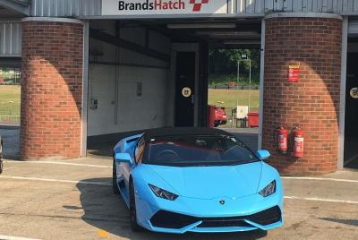 Experiencias de conducción en supercoches