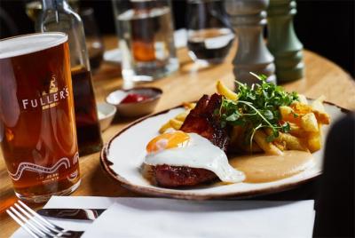 ¡Coma 8 comidas en inglés y vea más de 30 recorridos a pie por Lo