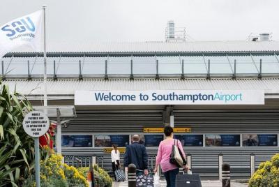 Traslado privado de salida a Southampton - Hotel / Alojamiento al