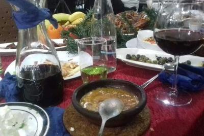 Noche albanesa con guía local. Noche albanesa con guía local.
