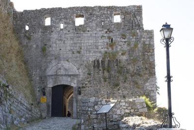Castillo de Rozafa con guía privada