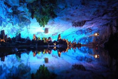 Desde Kutaisi: cuevas de Prometeo, cañones de Martvili y traslado