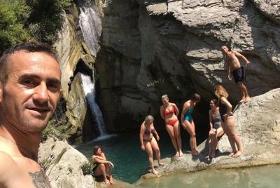 Bogove Waterfall tour / Ofrecido por Berat City Tours Bogove Waterfall tour / Ofrecido por Berat City Tours