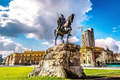 Excursión a pie por Tirana Sightseeing