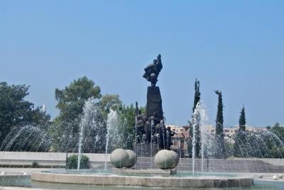 Viaje a pie por la ciudad de Vlora