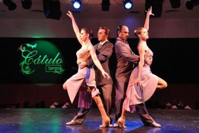 Cena y espectáculo de tango en Cátulo Tango
