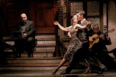 Aljibe Tango Show con cena en Buenos Aires