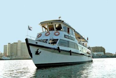 Recorrido por la ciudad de Buenos Aires y paseo en barco con almu