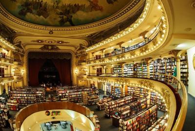 Jewels Off the Beaten Path - Tour privado a pie por BA Off the Be Jewels Off the Beaten Path - Tour privado a pie por BA Off the Be