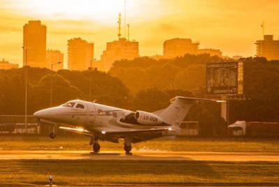 Conozca Argentina en un lujoso avión privado