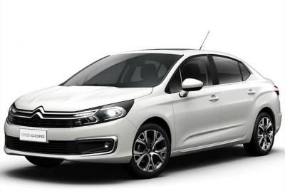 Traslado privado al aeropuerto con un conductor que habla inglés. Traslado privado al aeropuerto con un conductor que habla inglés.