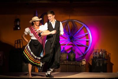 Cena Argentina con Show Folklórico en Estancia 25 de Mayo