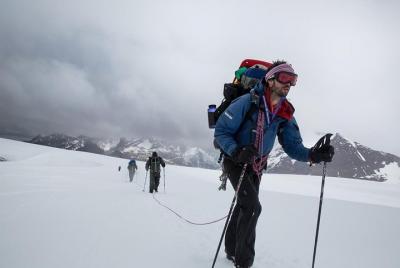 Expedición de campo de hielo del sur de 8 días alrededor de Cerro Torre y Fitz Roy Expedición de campo de hielo del sur de 8 días alrededor de Cerro Torre y Fitz Roy