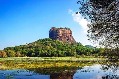 Excursión de un día a Sigiriya y safari desde Colombo en automóvi Excursión de un día a Sigiriya y safari desde Colombo en automóvi
