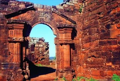 Recorrido de día completo a la Misión de San Ignacio y las minas 