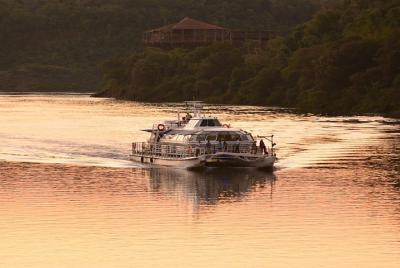 Cathamaran en el río Paraná