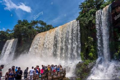 Excursión de un día a las cataratas del Iguazú con dos actividade