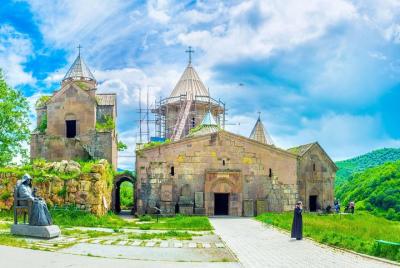 Tour en grupo: lago Sevan, Dilijan, Haghartsin, lago Parz, granja