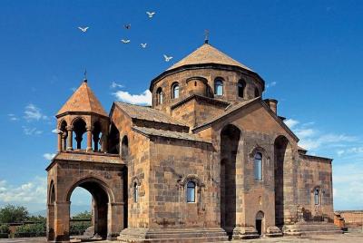 Tour privado a Khor Virap, Echmiadzin, St. Hripsime y St. Gayane,