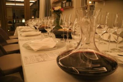 Exquisito y privado vino austriaco - Cata 1o1 (Mo-Th) con un Somm