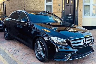 Traslados del aeropuerto de Salzburgo: aeropuerto de Salzburgo SZ