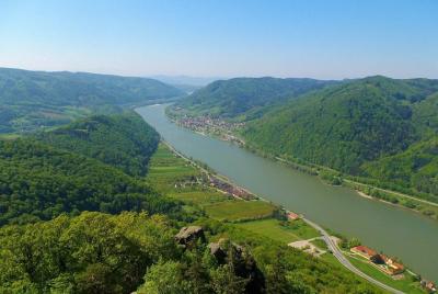 Wachau Valley Kayak & Wine Tour
