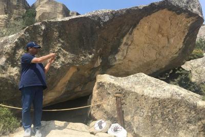 Transporte a los volcanes Gobustan y Mud para hasta 4 personas po