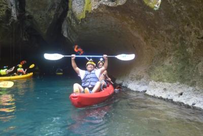 V.i.V. Recorrido de kayak por las cuevas