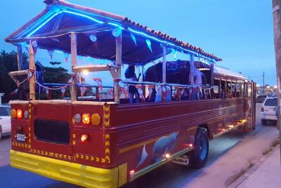 Belice Party Bus Ultimate Evening Experience los viernes solament