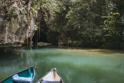 Piragüismo en cuevas desde San Ignacio