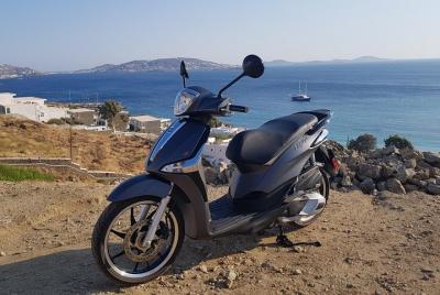 Alquile un scooter de 125 cc y explore mykonos, sobre ruedas Alquile un scooter de 125 cc y explore mykonos, sobre ruedas