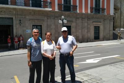 Traslado privado de ida desde los hoteles de La Paz al aeropuerto