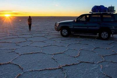 Salar de Uyuni (Estrellas + Amanecer)