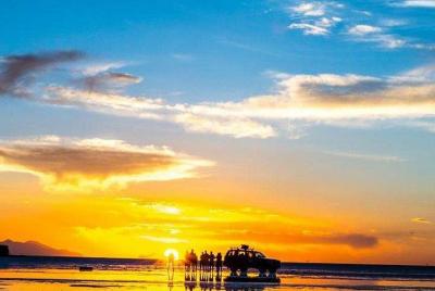 Salar de Uyuni (Sunset + Stars) |