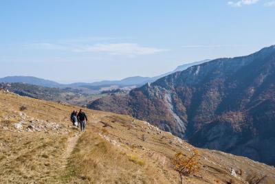 Caminata desde el pueblo de Umoljani hasta el pueblo de Lukomir