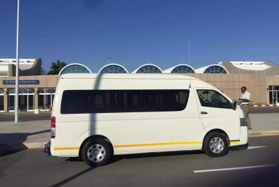 Victoria Falls hoteles a Chobe Safari Lodge traslado por carreter